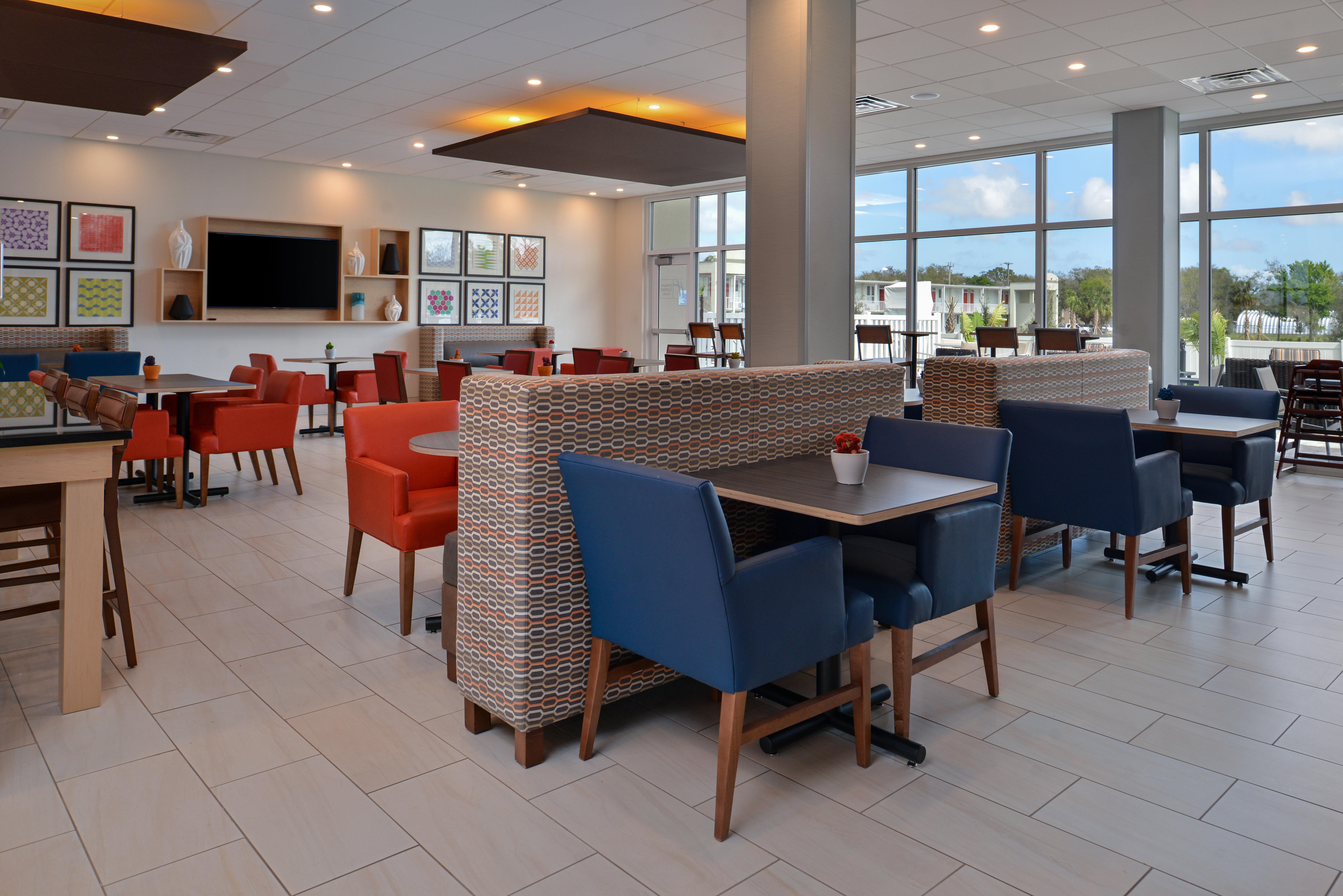 Holiday Inn Express Melbourne West By Ihg West Melbourne Exterior foto
